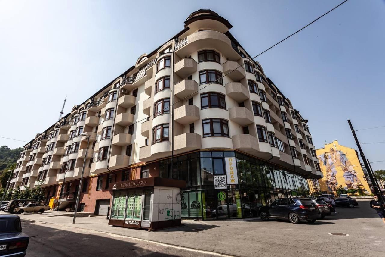 Apartamenty Lucky Лвив Екстериор снимка